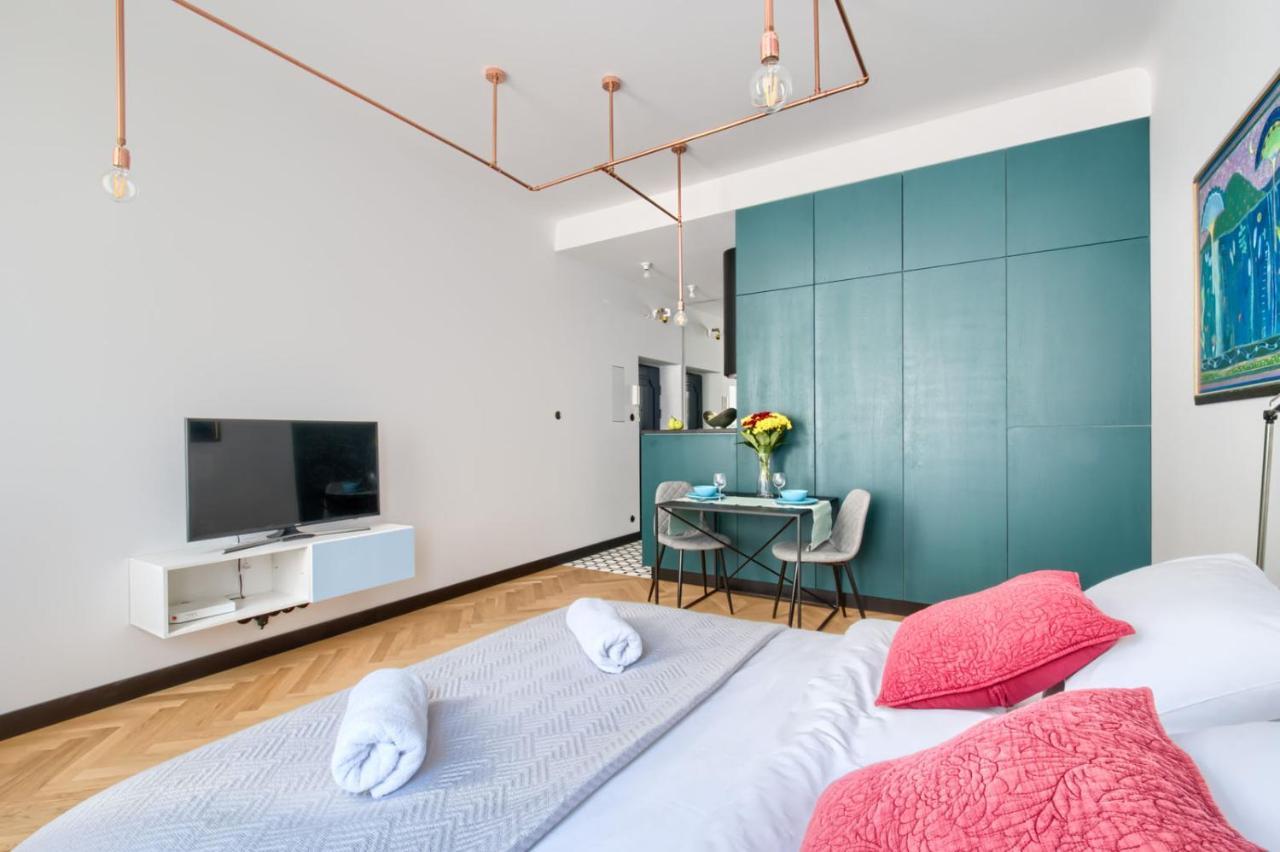 P&O Serviced Apartments Old Town Square Studio Warsaw Exterior photo