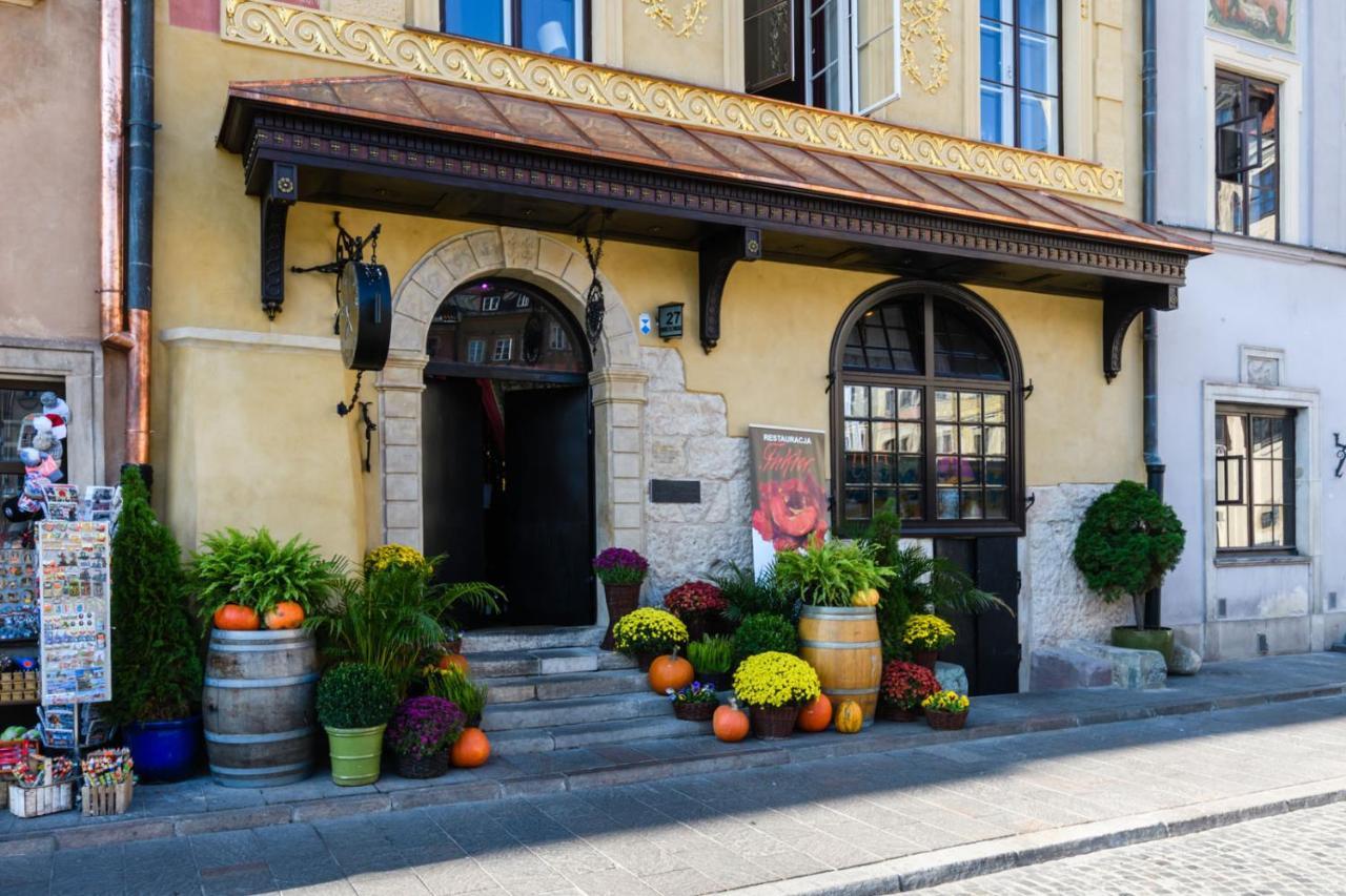 P&O Serviced Apartments Old Town Square Studio Warsaw Exterior photo